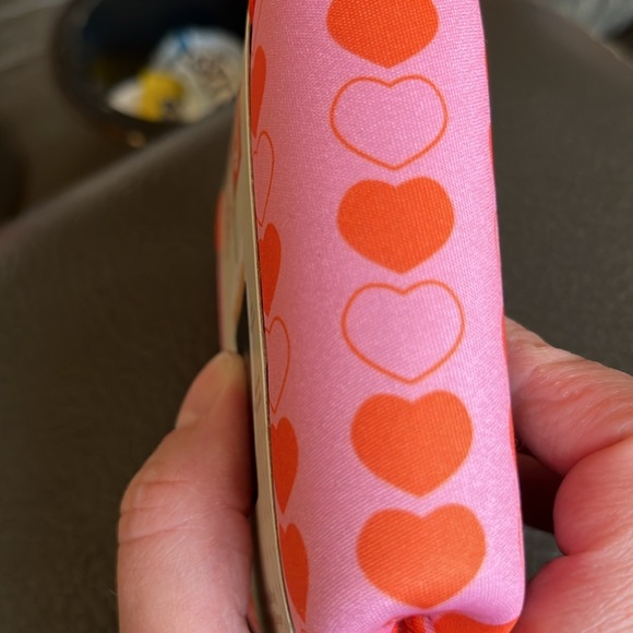 Java sok pink heart reusable insulating cold beverage sleeve - Picture 5 of 6